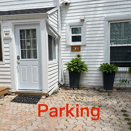 Ferienwohnung Barkerhouse 2# Unit-Heart Of Oldtown Niagara-on-the-Lake Exterior foto